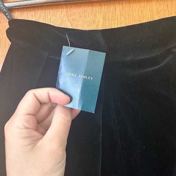 >SALE< Vintage 80s Laura Ashley Velvet Maxi Skirt - Picture 2 of 2